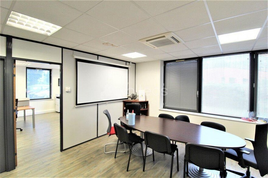 7 Bis Avenue De L'Europe, Ramonville-Saint-Agne for lease - Interior Photo - Image 2 of 8