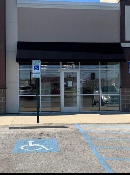 2007 S Highway 27, Somerset, KY for lease - Building Photo - Image 2 of 9