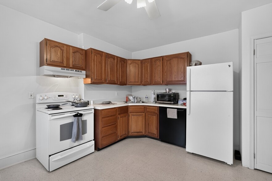 434 W Walnut St, North Wales, PA for sale - Building Photo - Image 3 of 8