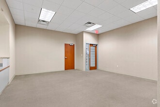 2021 N MacArthur Blvd, Irving, TX for lease Interior Photo- Image 2 of 12
