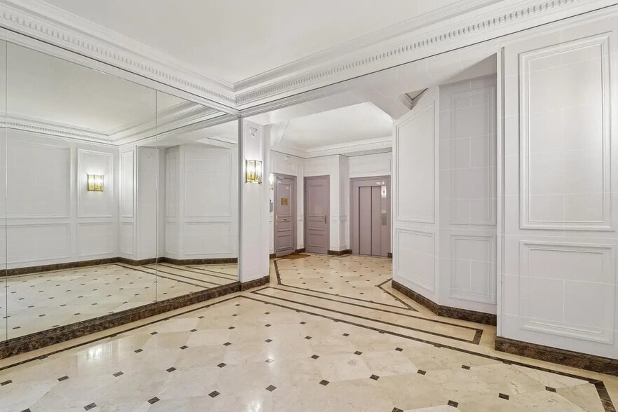 10/12 Place Vendôme, Paris for lease - Building Photo - Image 2 of 18