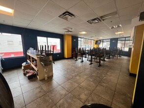 331 Beechurst Ave, Morgantown, WV à louer Photo intérieure- Image 1 de 12