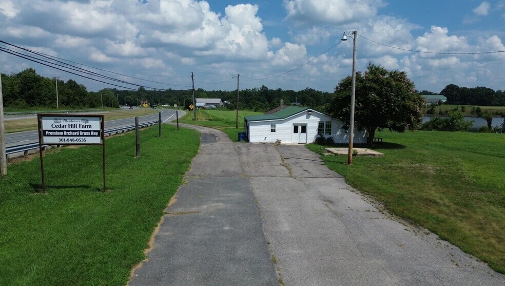 13010 Cedar Hill Pl, Waldorf, MD for sale - Building Photo - Image 2 of 22