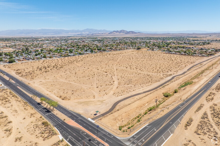 South Downs Street, Ridgecrest, CA for sale - Building Photo - Image 1 of 14