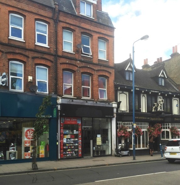 124 Putney High St, Londres à louer - Photo du bâtiment - Image 2 de 4