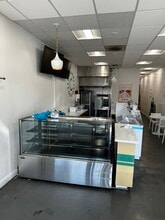 3944-3960 W Point Loma Blvd, San Diego, CA for lease Interior Photo- Image 1 of 8
