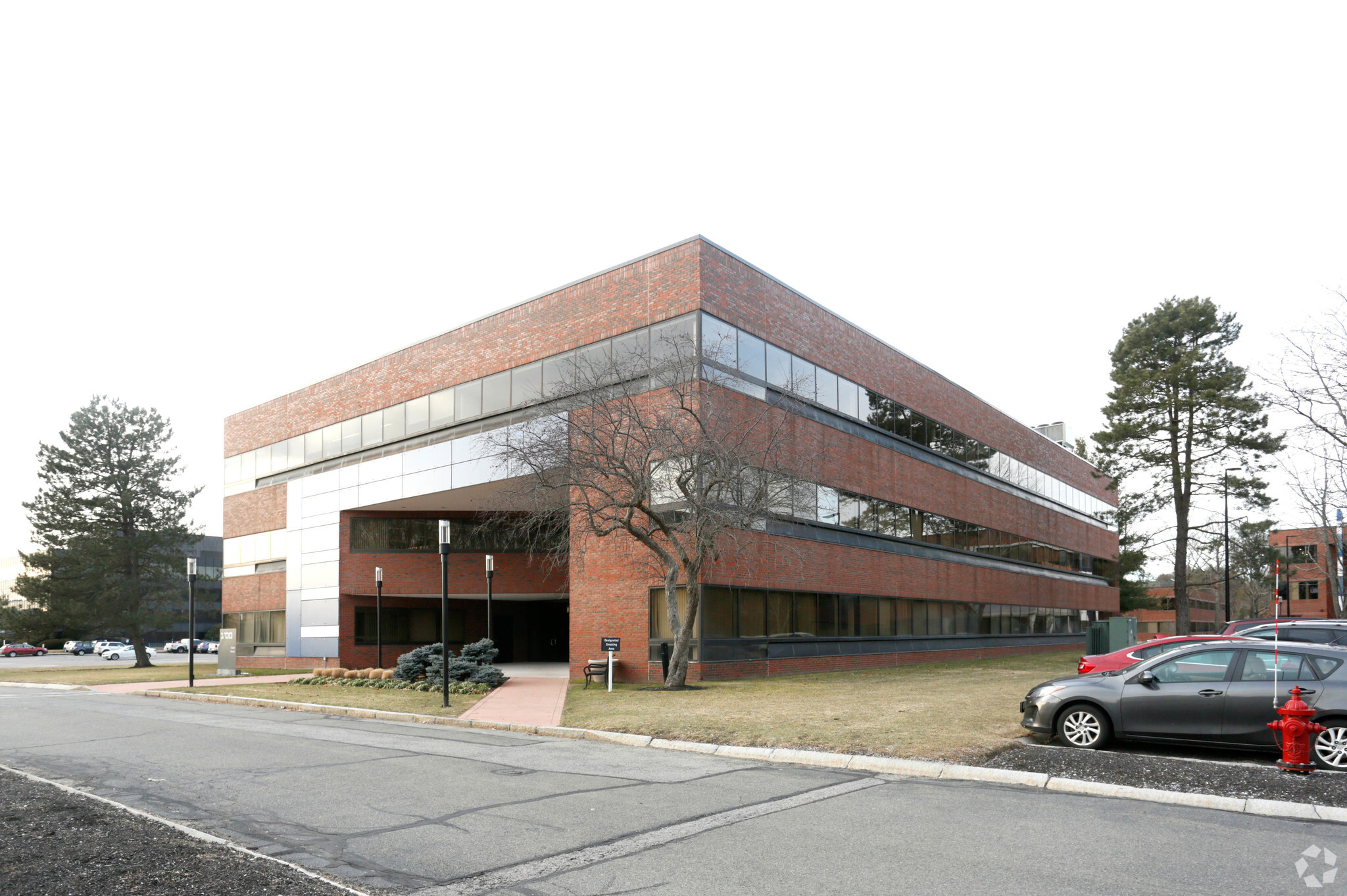 1700 District Ave, Burlington, MA for lease Primary Photo- Image 1 of 5