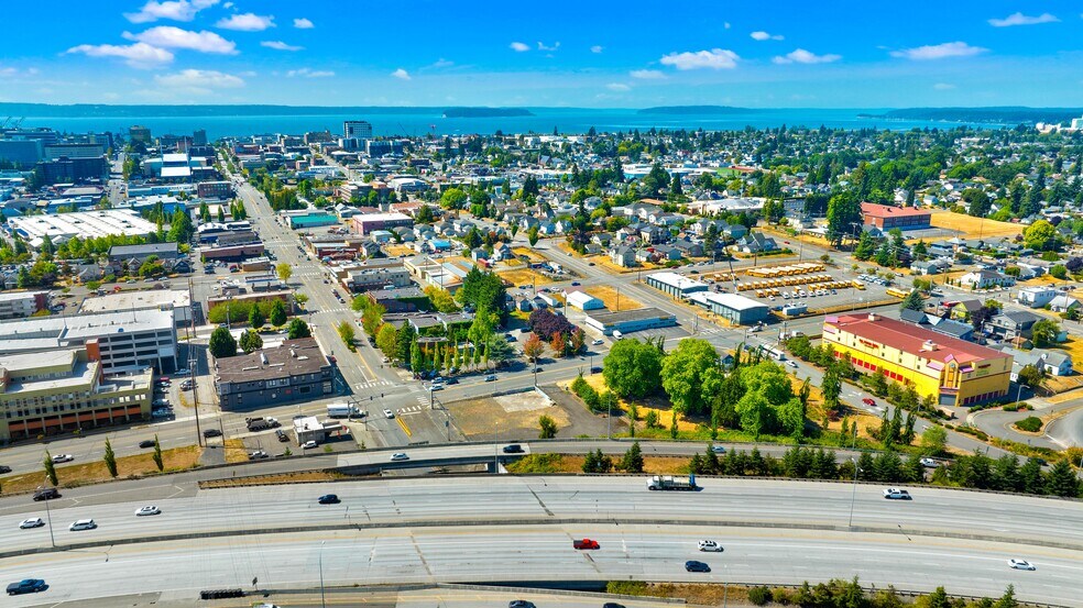 3001 Hewitt Ave, Everett, WA à vendre - Photo du bâtiment - Image 3 de 4