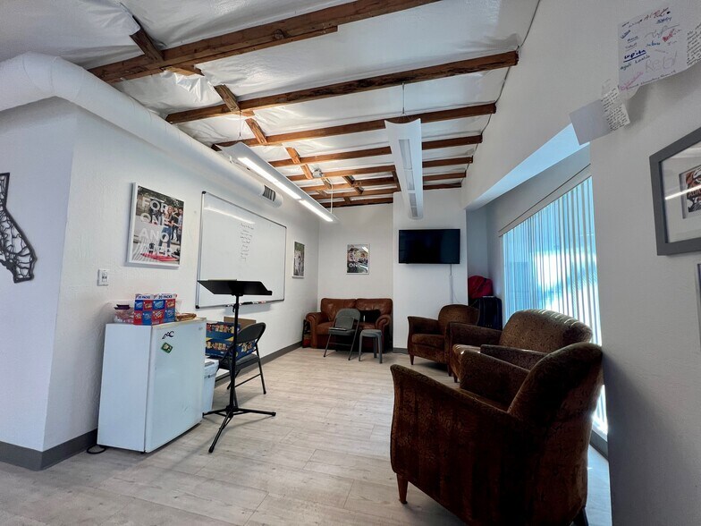 104 W Anapamu St, Santa Barbara, CA à louer - Photo intérieure - Image 2 de 24