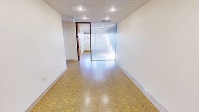 11726 San Vicente Blvd, Los Angeles, CA à louer Numérisation 3D de Matterport- Image 1 de 2