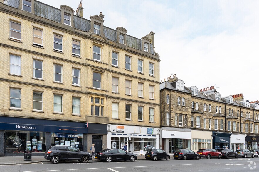 56 Church Rd, Hove à louer - Photo du bâtiment - Image 2 de 6