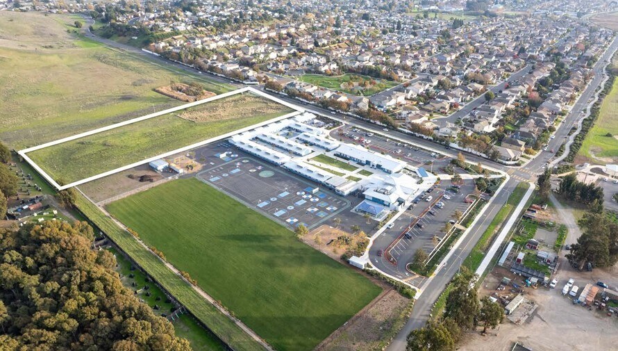 NEC Eucalyptus Dr. & Wetlands Edge Rd., American Canyon, CA à vendre - Aérien - Image 2 de 6