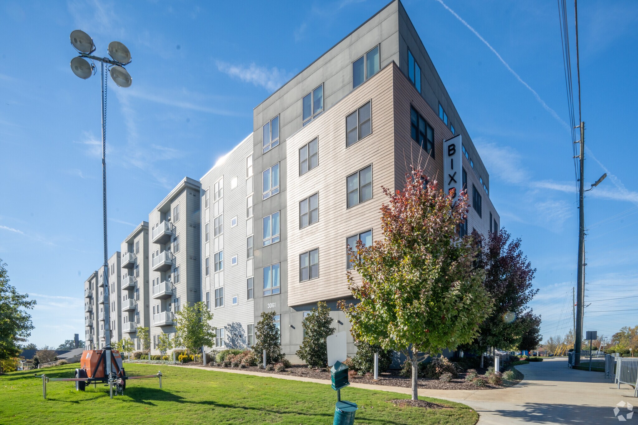 3061 George Busbee Pky NW, Kennesaw, GA à vendre Photo principale- Image 1 de 1