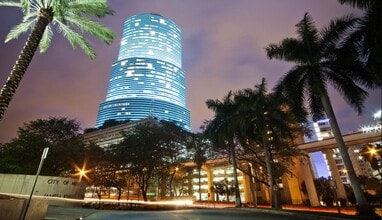 100 SE 2nd St, Miami, FL for lease Building Photo- Image 1 of 6