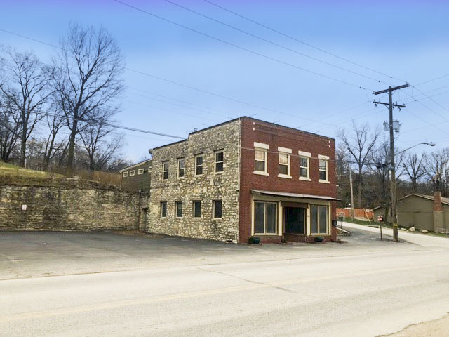 7357 Holliday Dr, Kansas City, KS à vendre - Photo du bâtiment - Image 1 de 1