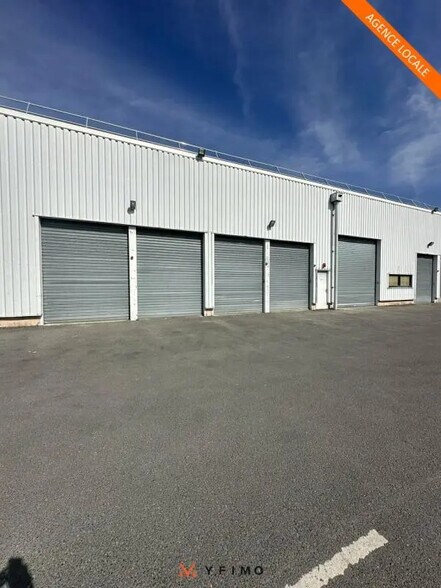 Flex in SAINT-OUEN-L'AUMONE for lease - Building Photo - Image 1 of 3
