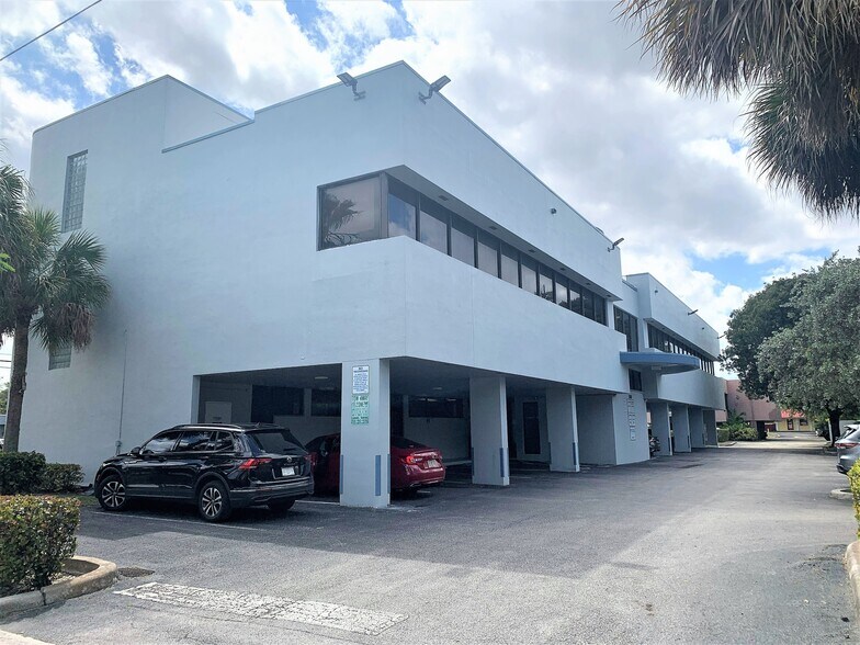 6101 W Atlantic Blvd, Margate, FL à louer - Photo du bâtiment - Image 3 de 15