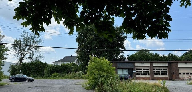 1108-1112 Cadboro Rd, Ottawa, ON à vendre - Photo principale - Image 1 de 1