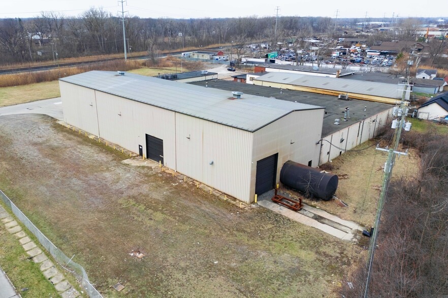 28530 Reynolds St, Inkster, MI à louer - Photo du bâtiment - Image 2 de 10