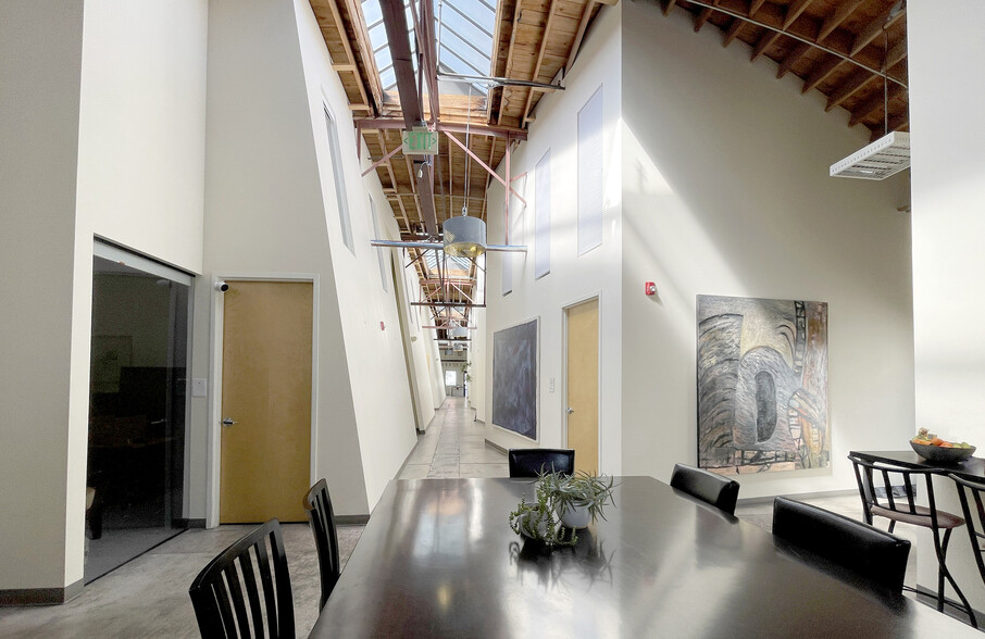 2718 Walnut St, Denver, CO à vendre - Photo intérieure - Image 3 de 8