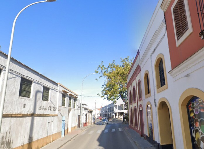 Plaza Cruz de Mayo, Sanlúcar de Barrameda, Cádiz for sale - Building Photo - Image 3 of 3