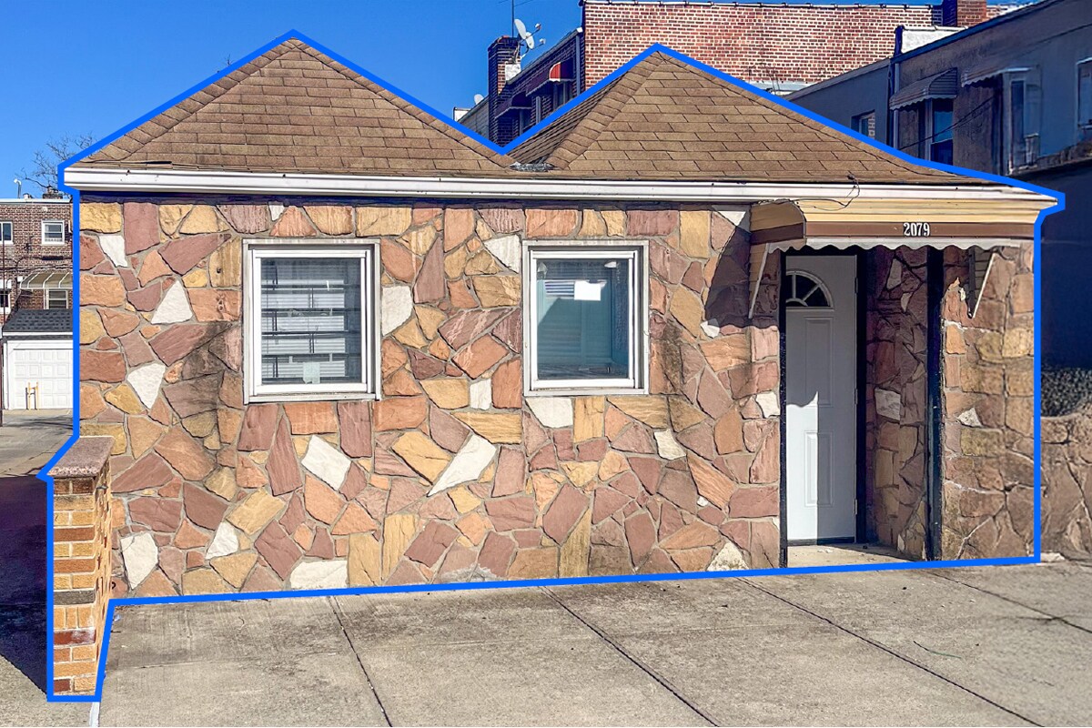 2079 Coyle St, Brooklyn, NY for lease Building Photo- Image 1 of 7