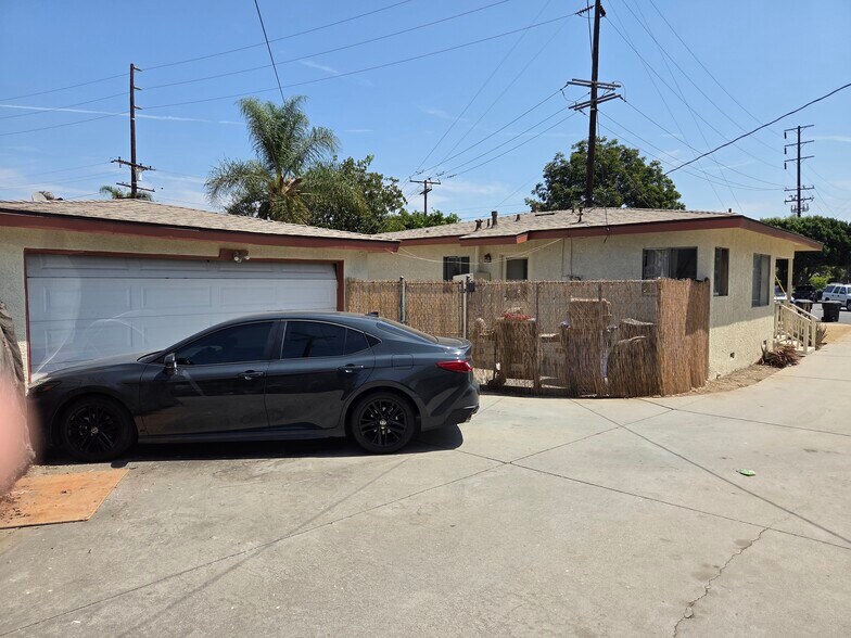 10456 Downey Norwalk Rd, Norwalk, CA à vendre - Photo du bâtiment - Image 3 de 9