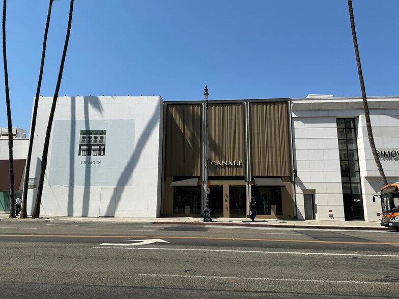 9549-9551 Wilshire Blvd, Beverly Hills, CA à louer - Photo du bâtiment - Image 3 de 10