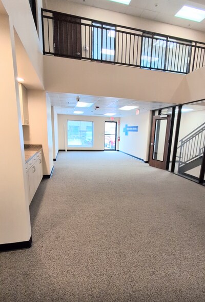 27316 Spectrum Way, The Woodlands, TX for lease - Building Photo - Image 2 of 12