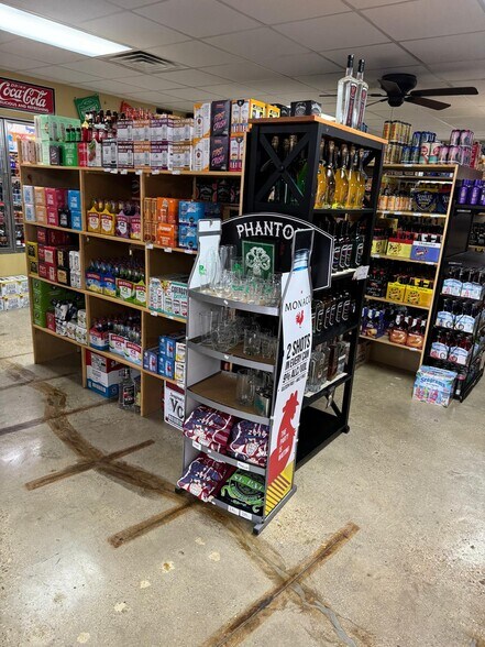 200 E 6th St, Rolla, MO à vendre - Photo du bâtiment - Image 2 de 34