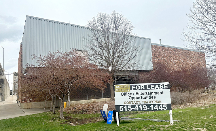 113 SW 8th St, Des Moines, IA for lease Building Photo- Image 1 of 2