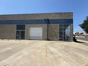1320 W El Segundo Blvd, Gardena, CA à louer Photo du bâtiment- Image 1 de 1