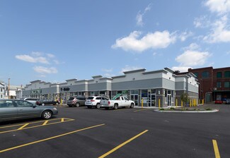 Plus de détails pour 361 Dexter St, Central Falls, RI - Commerce de détail à louer