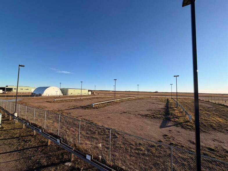 T50 Snow Eagle Drive, Fort McMurray, AB à louer - Photo du bâtiment - Image 3 de 3