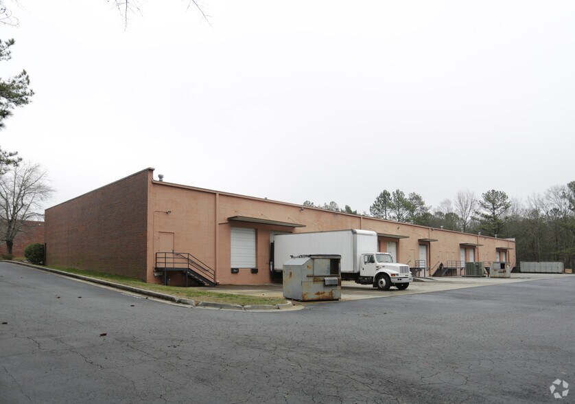 2909 Langford Rd, Norcross, GA à louer - Photo du bâtiment - Image 3 de 5