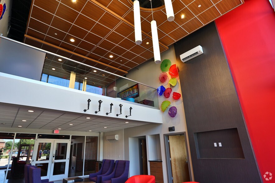 750 W Imhoff Rd, Norman, OK à vendre - Photo intérieure - Image 3 de 75