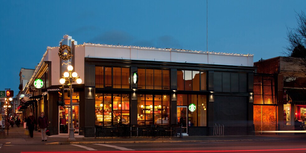 813 Fort St, Victoria, Bc, Victoria, BC à louer - Photo du bâtiment - Image 2 de 6