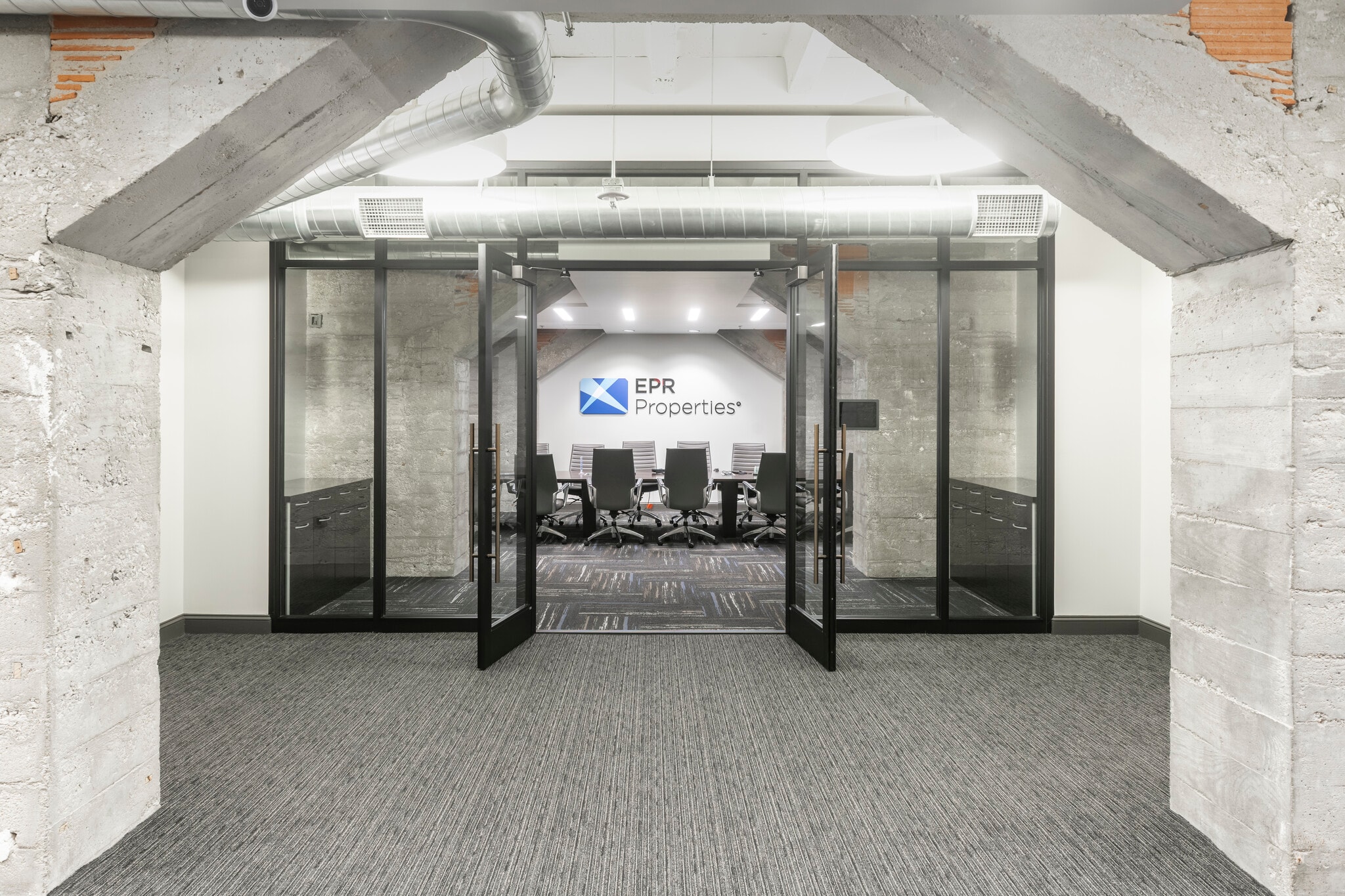 909 Walnut St, Kansas City, MO for lease Interior Photo- Image 1 of 7