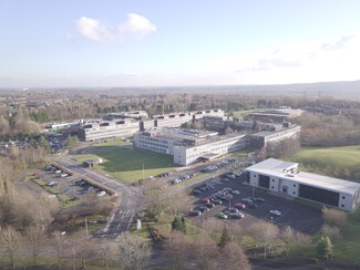 Plus de détails pour Heath Rd S, Runcorn - Cotravail à louer