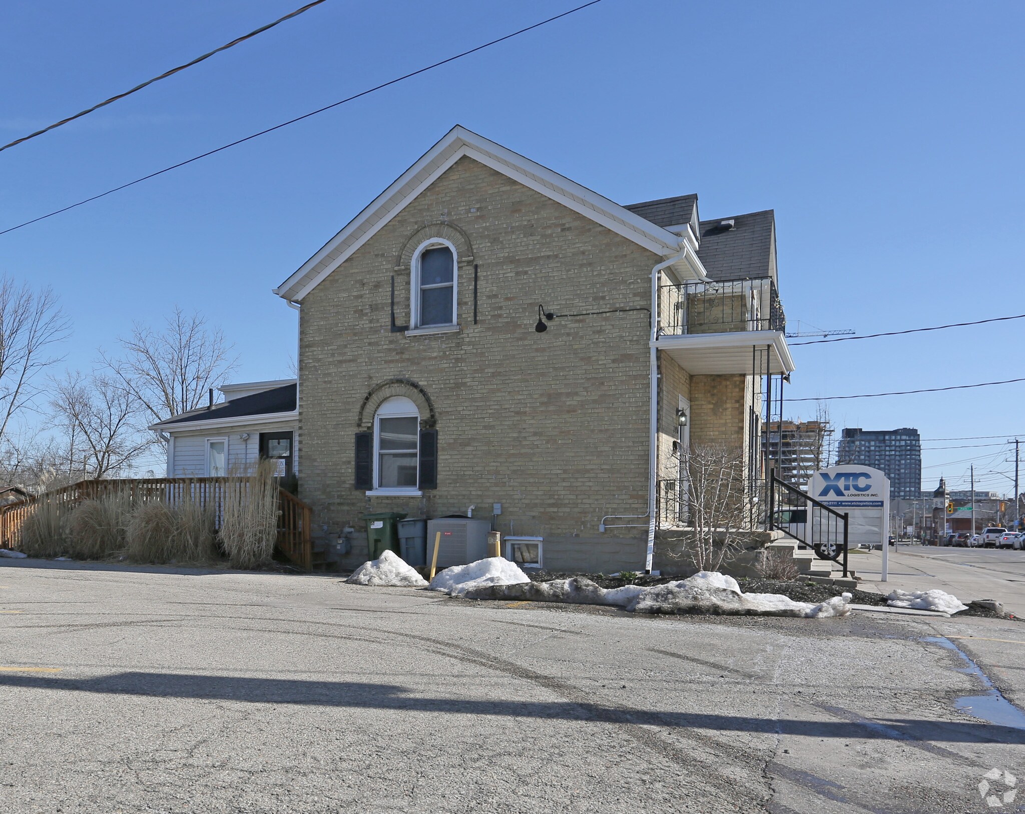 196 Victoria St S, Kitchener, ON à vendre Photo principale- Image 1 de 1