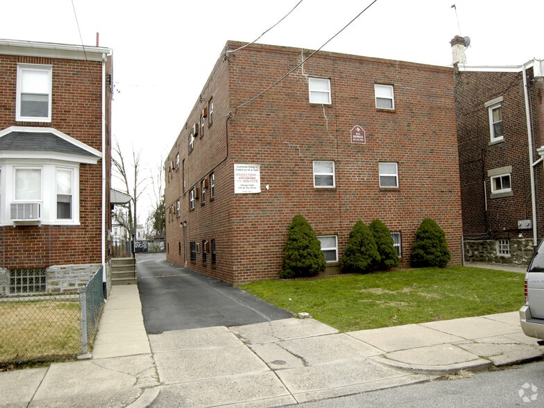 5711 Erdrick St, Philadelphia, PA for sale - Primary Photo - Image 1 of 2