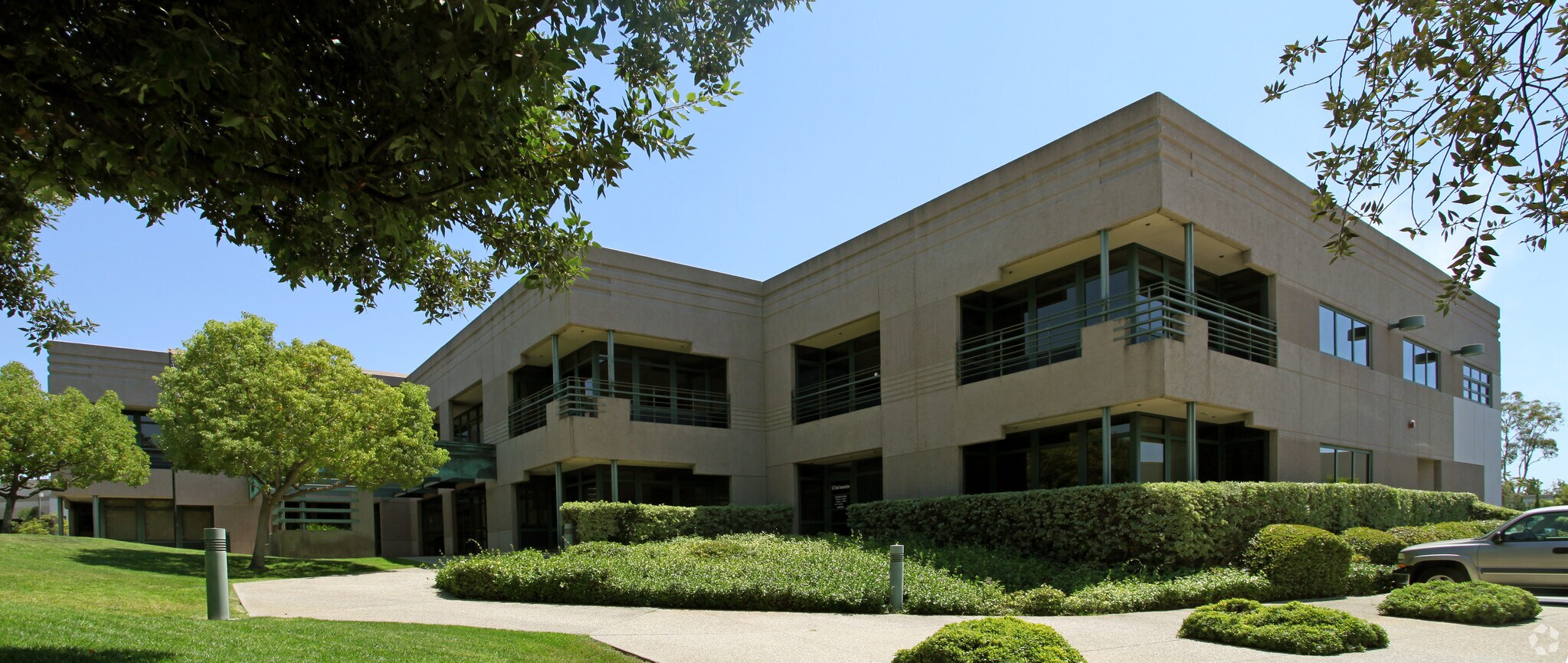 30052-30062 Aventura, Rancho Santa Margarita, CA for lease Primary Photo- Image 1 of 20