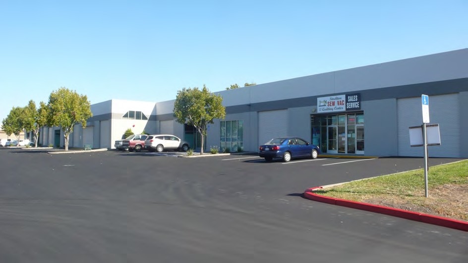 2626 West Ln, Stockton, CA for lease - Primary Photo - Image 1 of 4