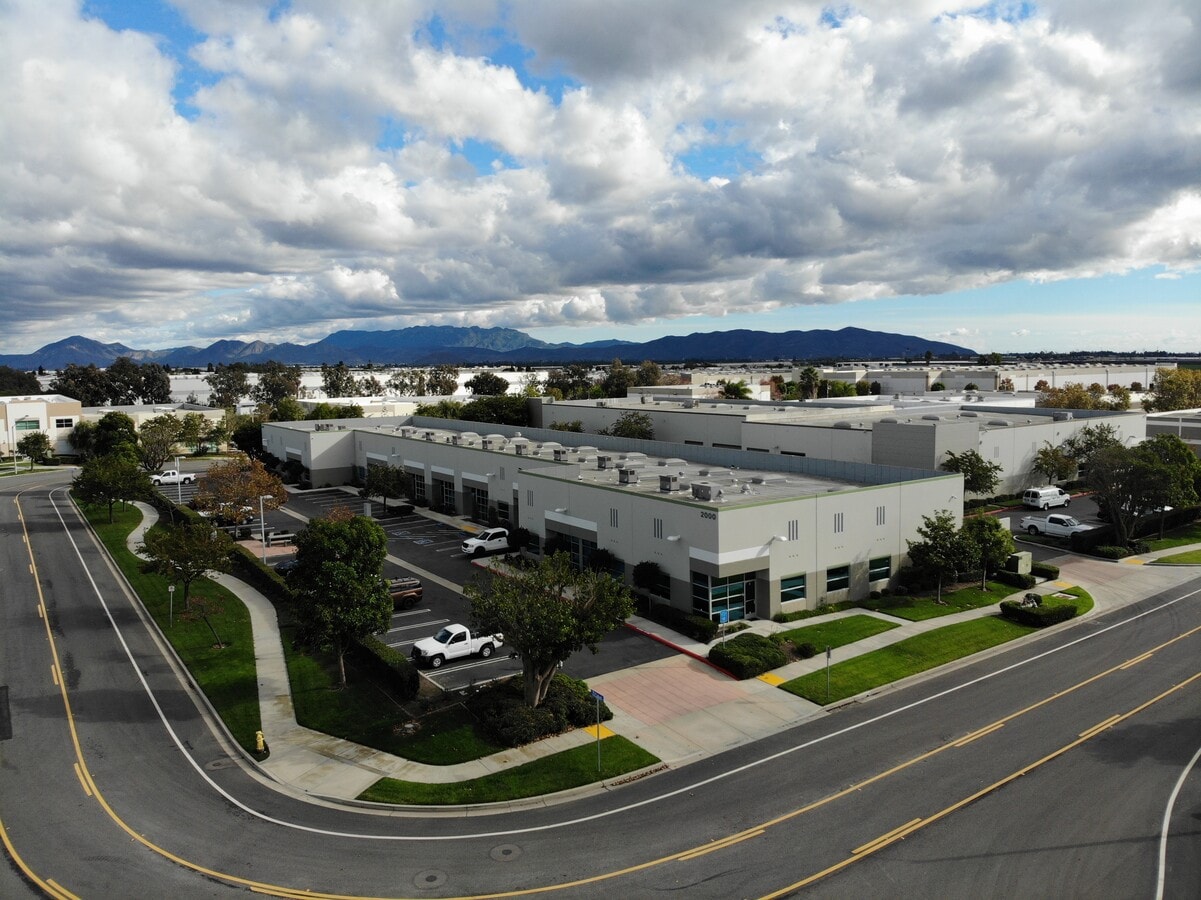 2000 Cabot Pl, Oxnard, CA 93030 - Unit F - - Interior Photo - Image 1 of 6