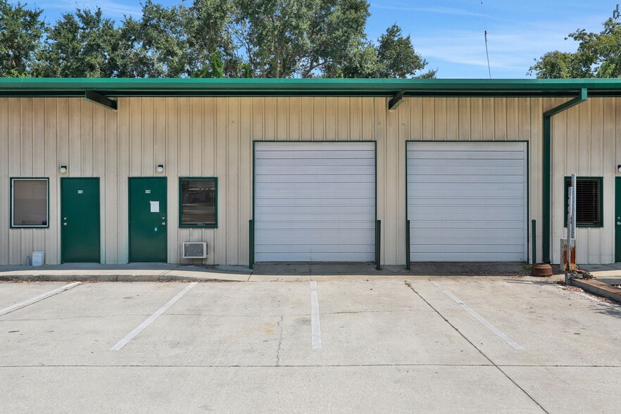 8802 Corporate Square Ct, Jacksonville, FL for lease - Building Photo - Image 2 of 11