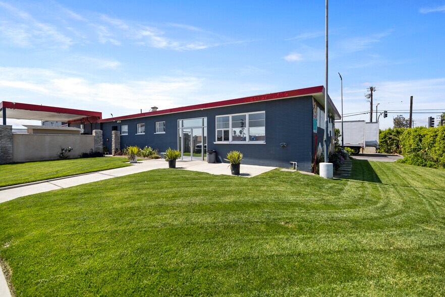9920 Arlington Ave, Riverside, CA à vendre - Photo du bâtiment - Image 2 de 11