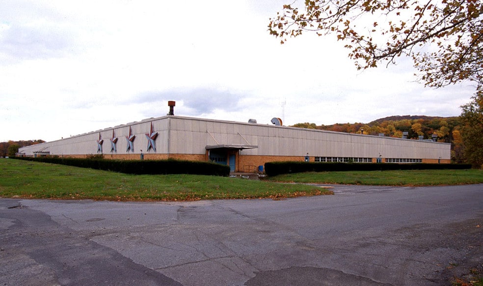 20 Industry Dr, Mountainville, NY à louer - Photo du bâtiment - Image 3 de 5