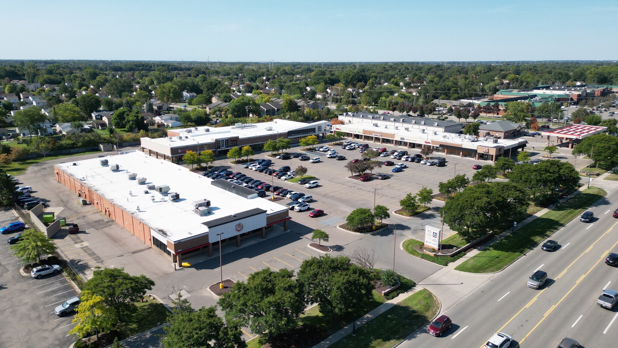 42001-42089 Ford Rd, Canton Township, MI for lease Primary Photo- Image 1 of 26