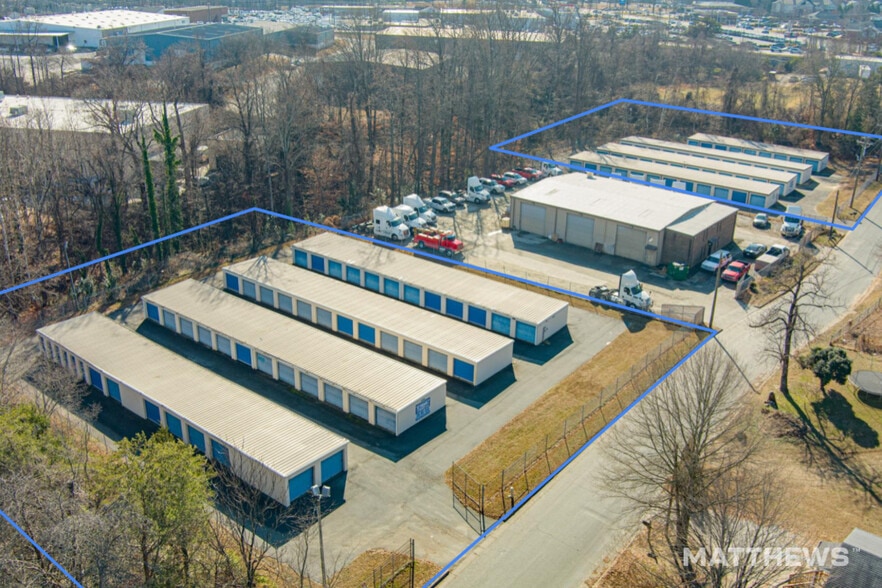 214 Trent st, Kernersville, NC à vendre - Photo principale - Image 1 de 3