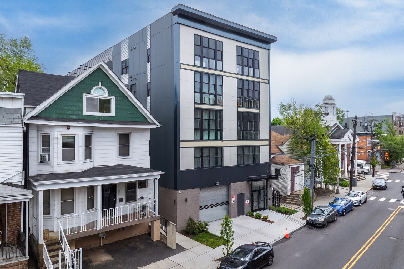 144 Bergen Ave, Jersey City, NJ à vendre Photo du bâtiment- Image 1 de 16